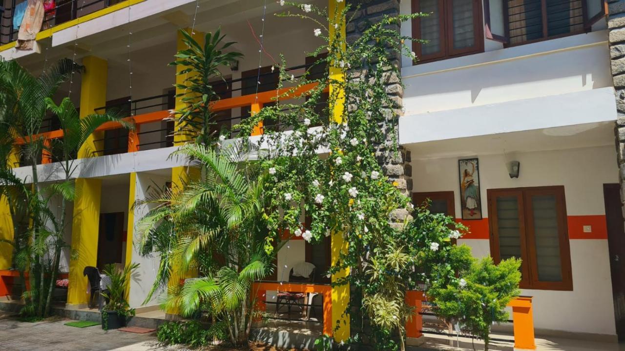 New Kovalam Beach Hotel Exterior foto